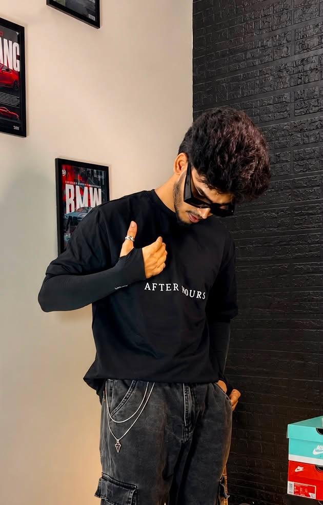 THE AFTER HOURS OVERSIZED TEE - Dressthetic
